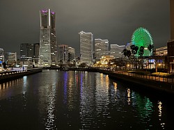 横浜